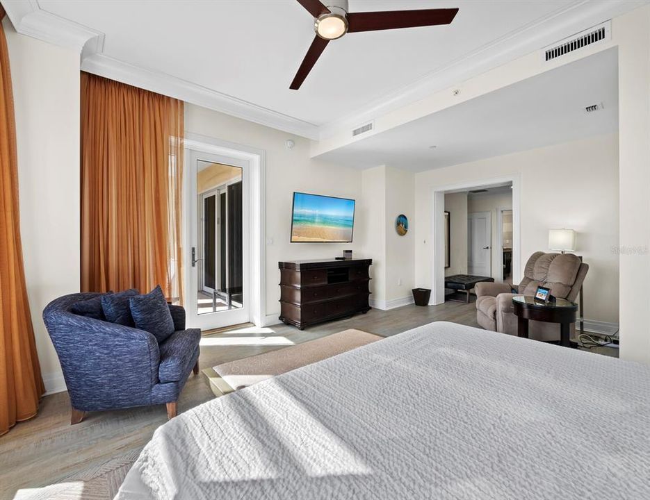 For Sale: $1,349,000 (3 beds, 3 baths, 1900 Square Feet)