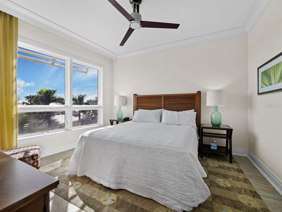 For Sale: $1,349,000 (3 beds, 3 baths, 1900 Square Feet)