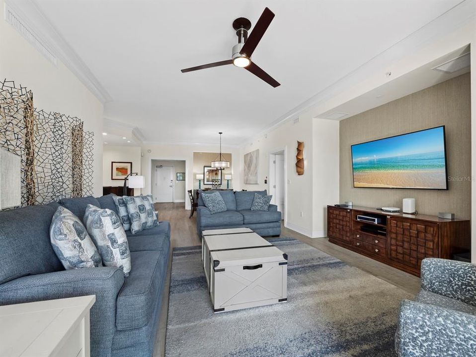 For Sale: $1,349,000 (3 beds, 3 baths, 1900 Square Feet)
