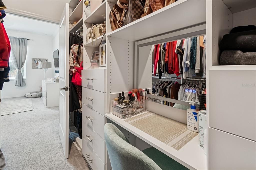 For Sale: $230,000 (2 beds, 2 baths, 1413 Square Feet)