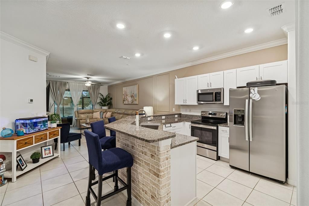 For Sale: $230,000 (2 beds, 2 baths, 1413 Square Feet)
