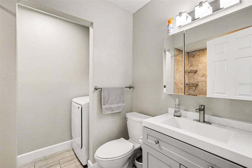 For Rent: $2,100 (2 beds, 2 baths, 1302 Square Feet)