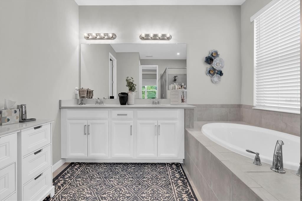 For Sale: $629,000 (4 beds, 3 baths, 2399 Square Feet)