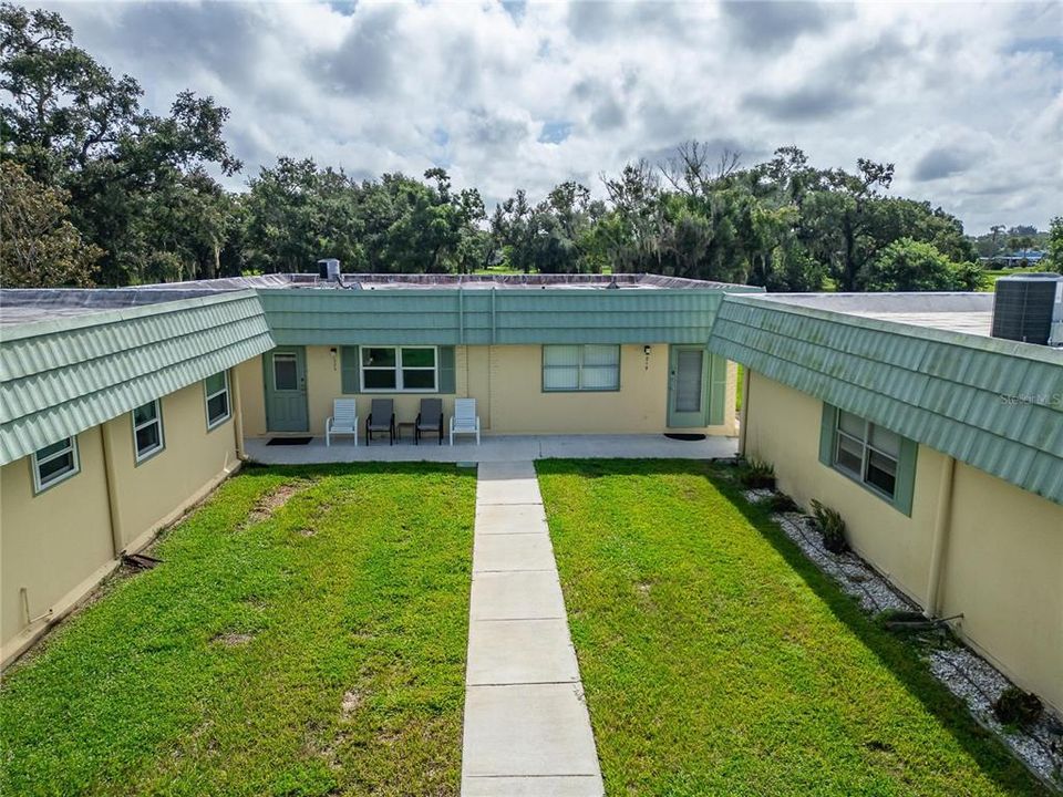 На продажу: $129,900 (2 спален, 2 ванн, 960 Квадратных фут)