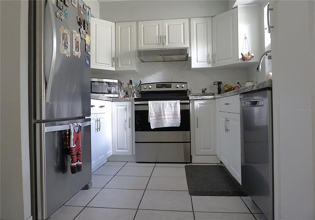 For Sale: $350,000 (3 beds, 2 baths, 1440 Square Feet)