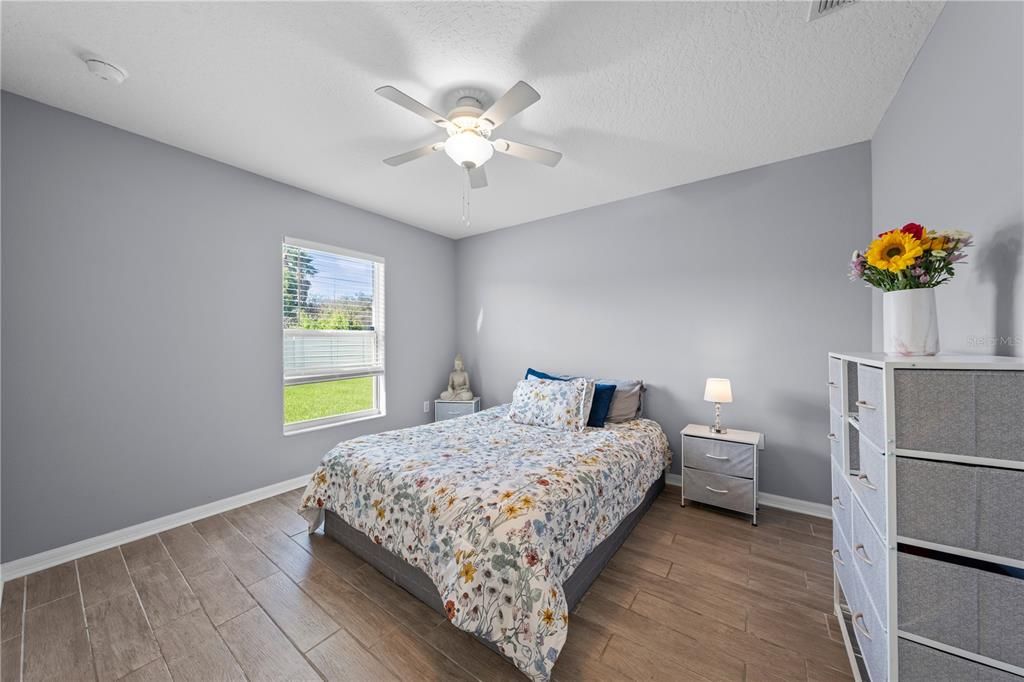 For Sale: $375,000 (3 beds, 2 baths, 1585 Square Feet)