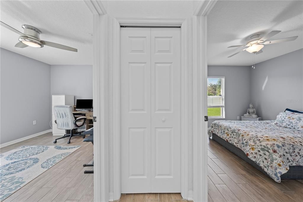 For Sale: $375,000 (3 beds, 2 baths, 1585 Square Feet)