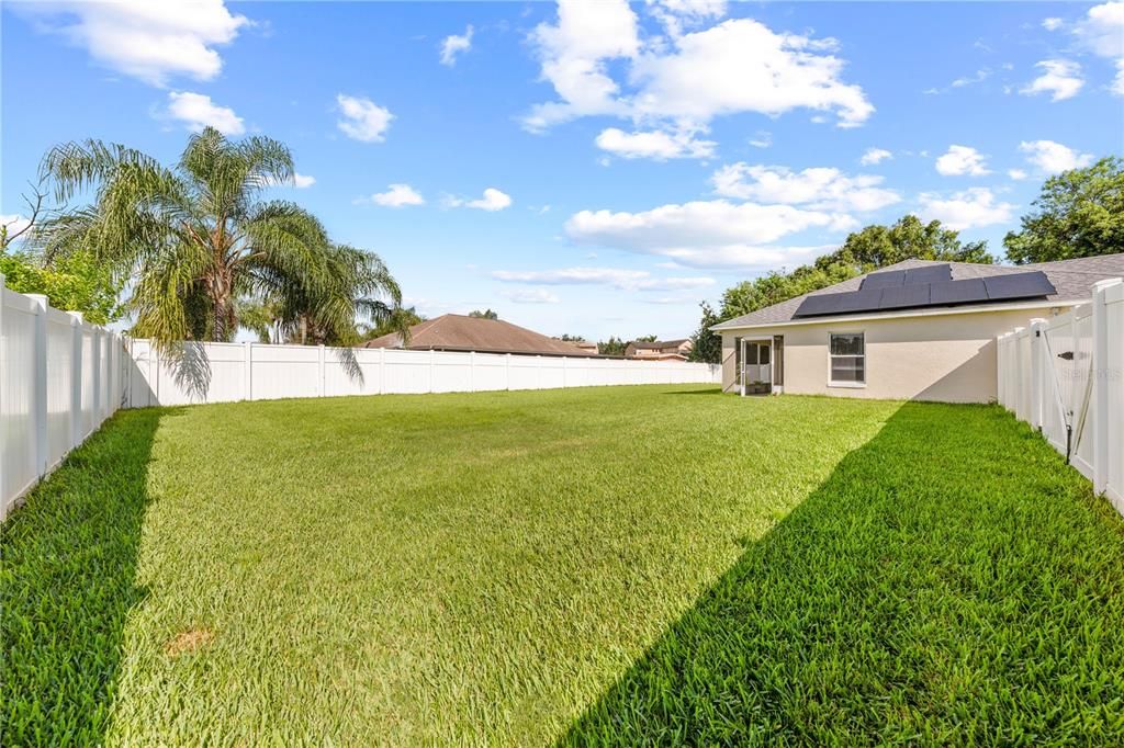 For Sale: $375,000 (3 beds, 2 baths, 1585 Square Feet)