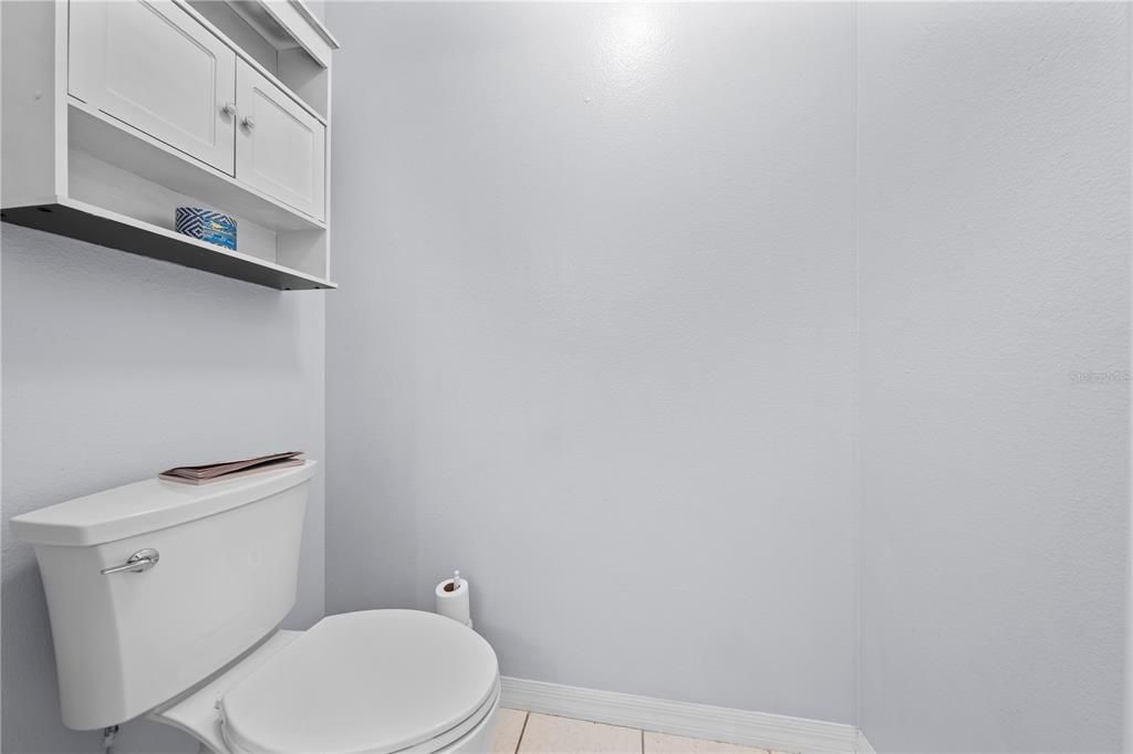 For Sale: $375,000 (3 beds, 2 baths, 1585 Square Feet)
