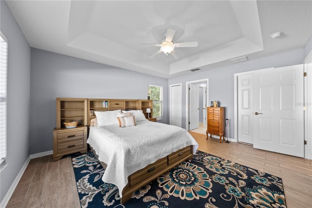 For Sale: $375,000 (3 beds, 2 baths, 1585 Square Feet)