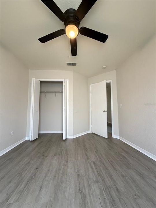 En Venta: $349,900 (4 camas, 2 baños, 1724 Pies cuadrados)