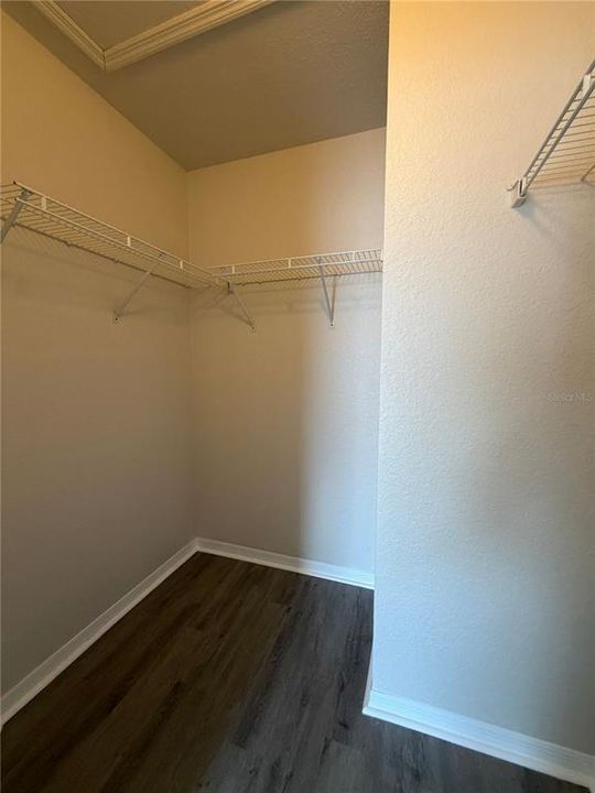 En Venta: $349,900 (4 camas, 2 baños, 1724 Pies cuadrados)