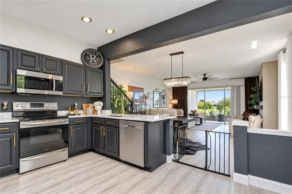 На продажу: $319,000 (3 спален, 2 ванн, 1790 Квадратных фут)