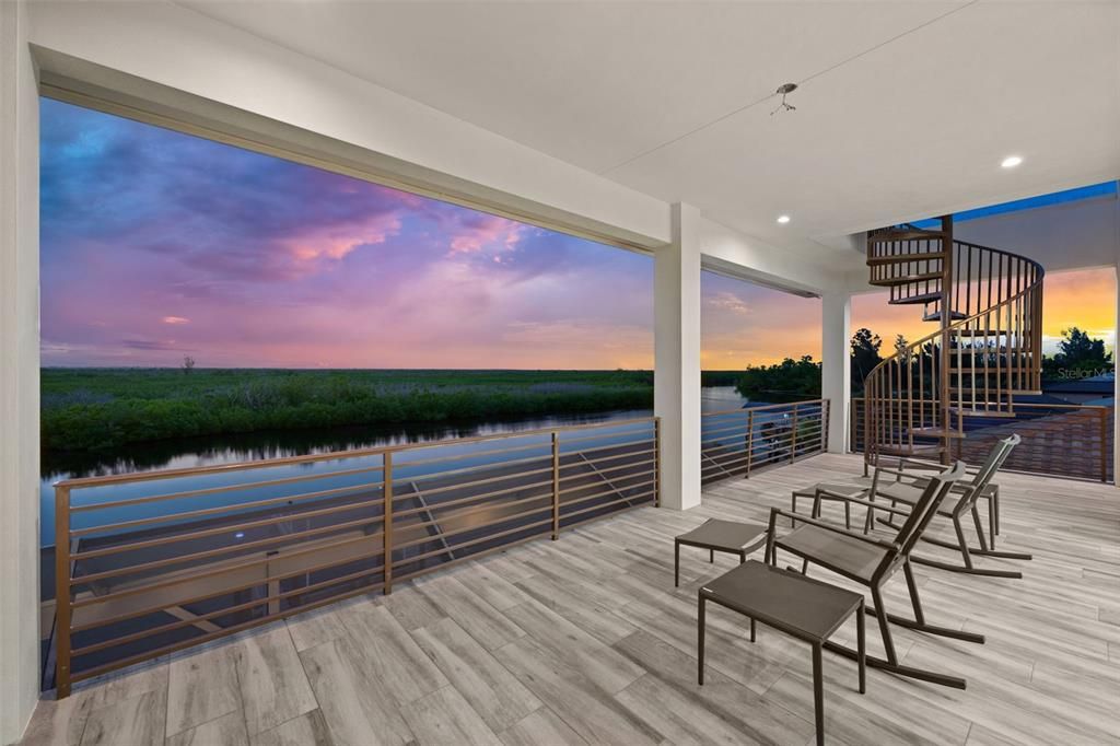 For Sale: $2,299,000 (4 beds, 4 baths, 3902 Square Feet)