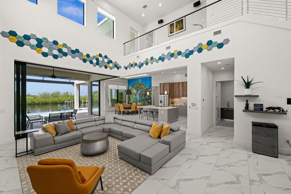For Sale: $2,299,000 (4 beds, 4 baths, 3902 Square Feet)
