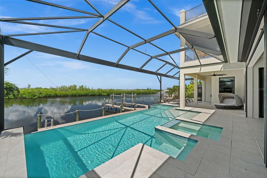 For Sale: $2,299,000 (4 beds, 4 baths, 3902 Square Feet)
