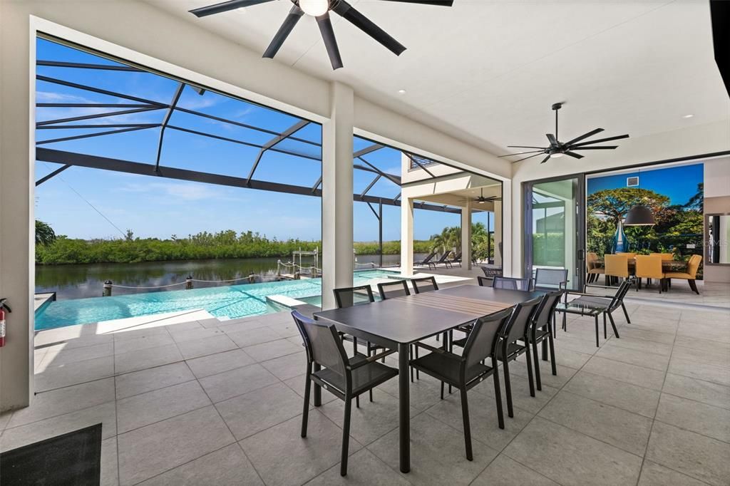For Sale: $2,299,000 (4 beds, 4 baths, 3902 Square Feet)