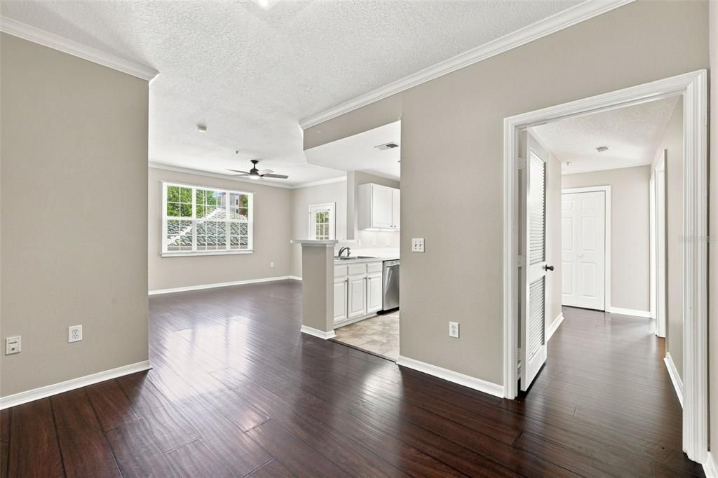 В аренду: $3,500 (3 спален, 2 ванн, 1378 Квадратных фут)