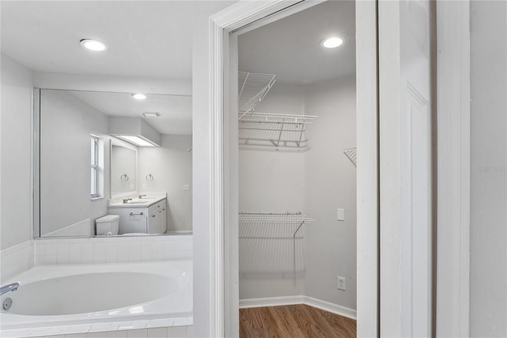En Venta: $325,000 (3 camas, 2 baños, 1451 Pies cuadrados)