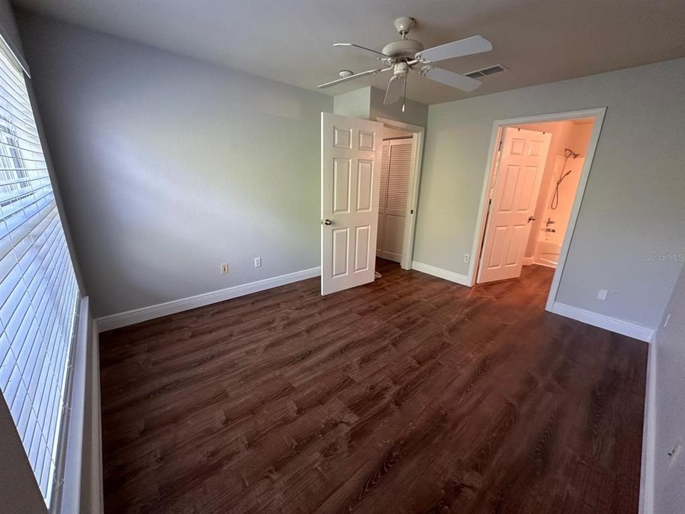 For Sale: $230,000 (2 beds, 2 baths, 1255 Square Feet)