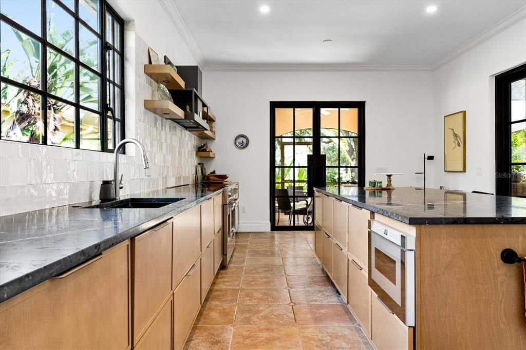 En Venta: $1,195,000 (2 camas, 2 baños, 2941 Pies cuadrados)