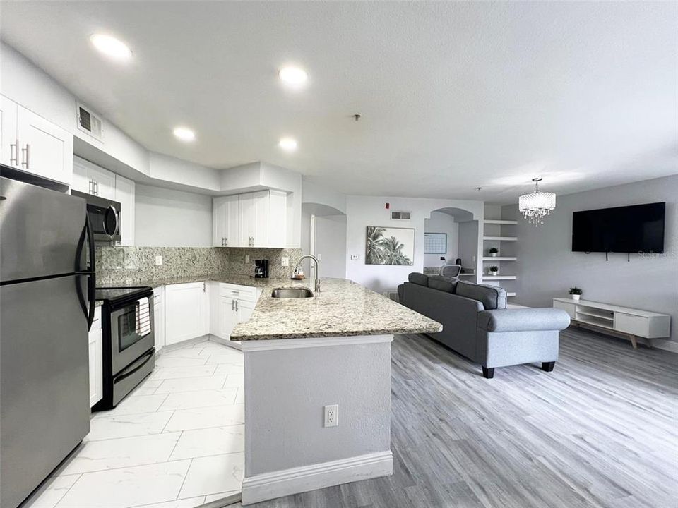 For Rent: $1,850 (1 beds, 1 baths, 842 Square Feet)