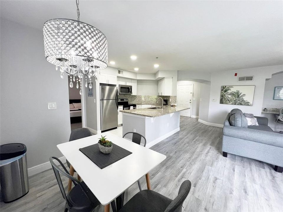 For Rent: $1,850 (1 beds, 1 baths, 842 Square Feet)