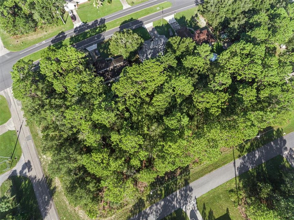 На продажу: $29,900 (0.23 acres)