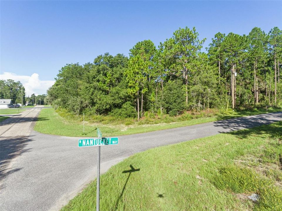 На продажу: $29,900 (0.23 acres)