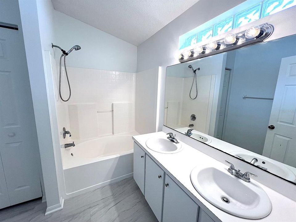 В аренду: $1,825 (3 спален, 2 ванн, 1664 Квадратных фут)