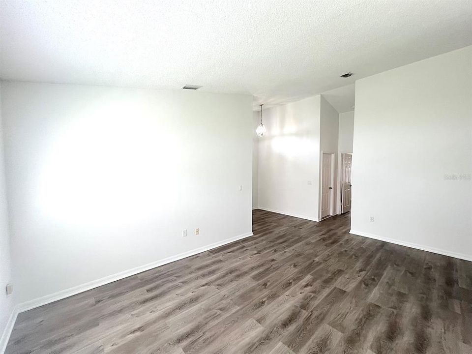 В аренду: $1,825 (3 спален, 2 ванн, 1664 Квадратных фут)
