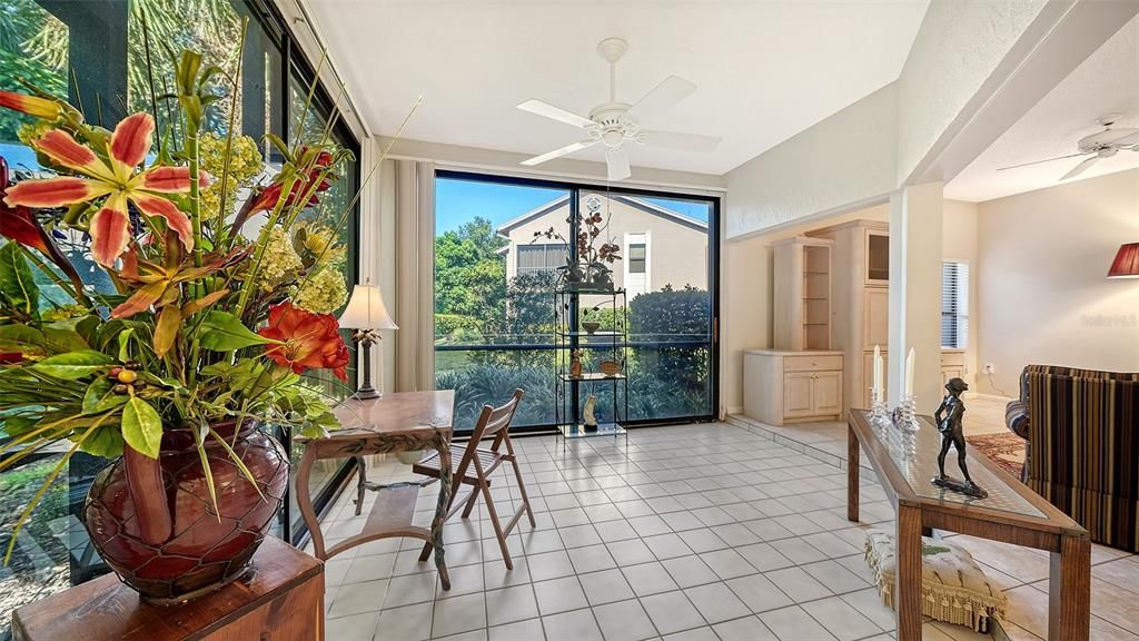 En Venta: $295,000 (2 camas, 2 baños, 1712 Pies cuadrados)