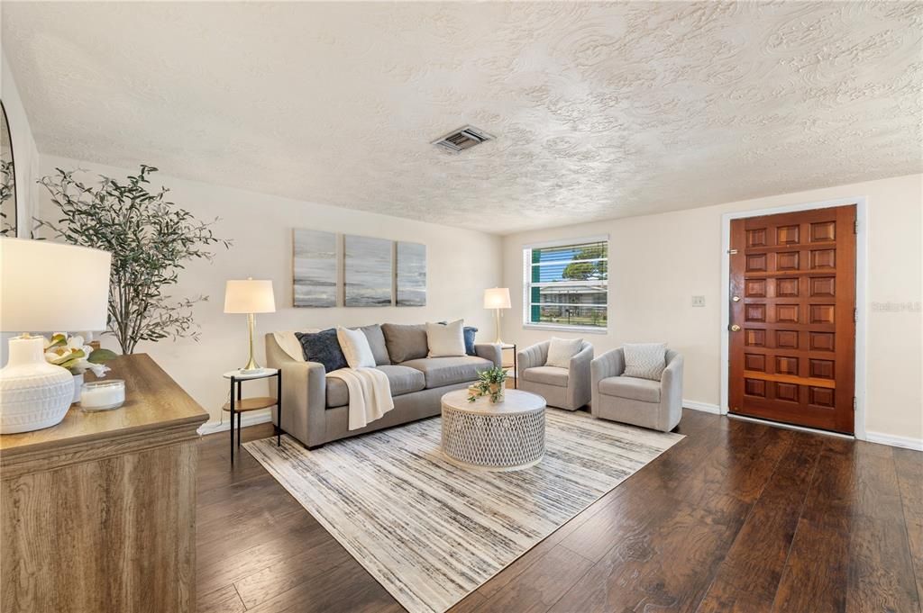 For Sale: $223,800 (2 beds, 2 baths, 1368 Square Feet)