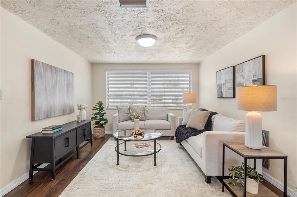 For Sale: $223,800 (2 beds, 2 baths, 1368 Square Feet)