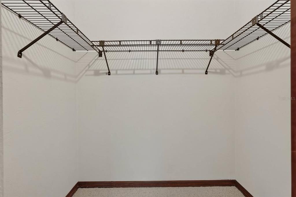 For Sale: $259,900 (2 beds, 2 baths, 1040 Square Feet)
