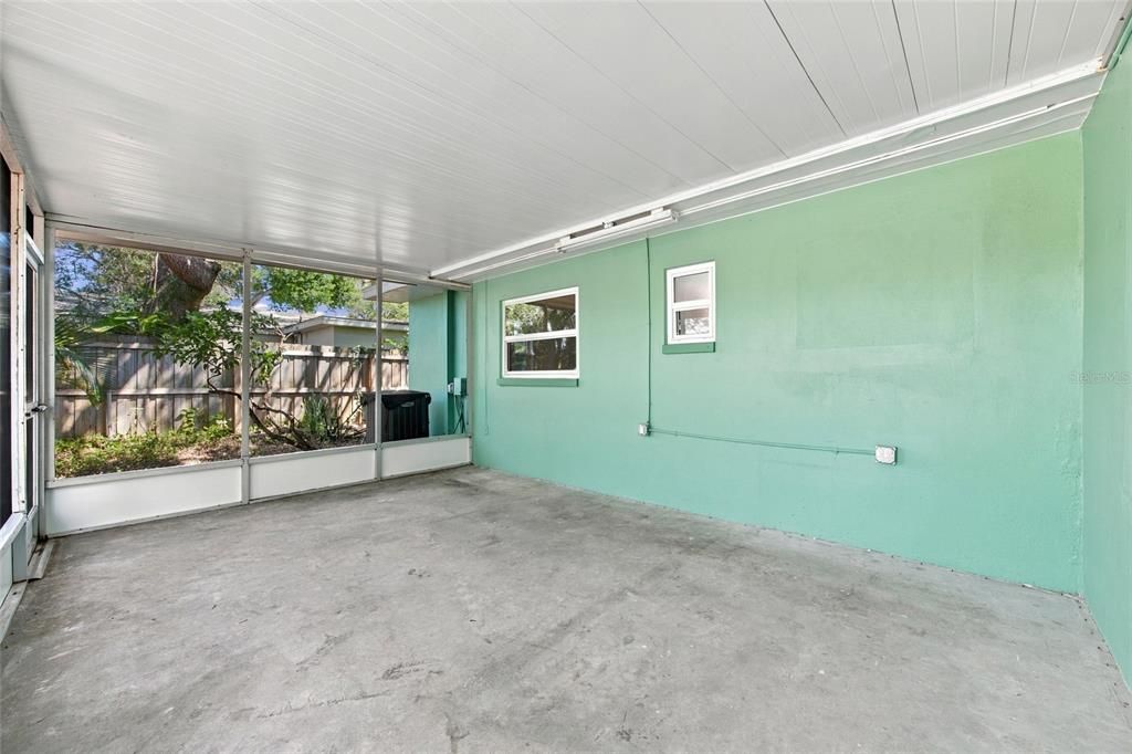 For Sale: $455,000 (3 beds, 1 baths, 1339 Square Feet)