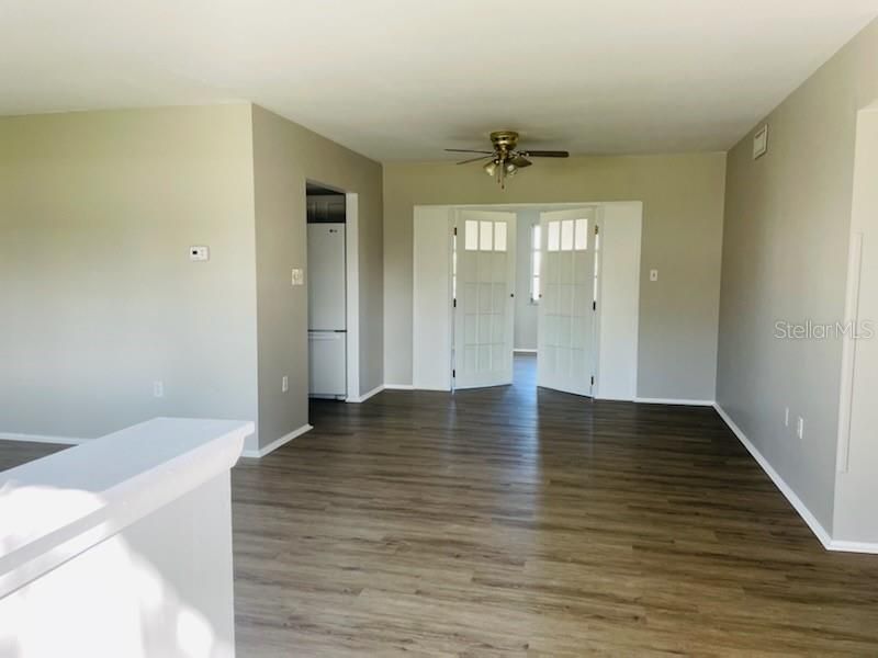For Rent: $2,200 (4 beds, 2 baths, 1724 Square Feet)