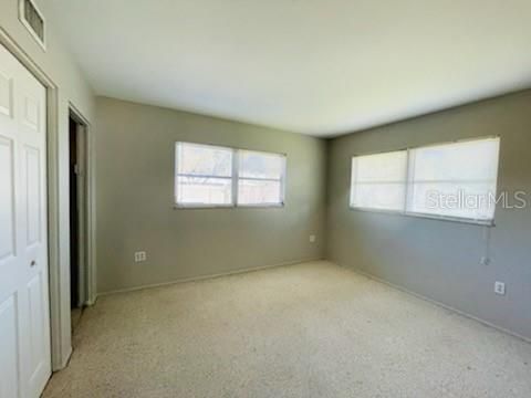 For Rent: $2,200 (4 beds, 2 baths, 1724 Square Feet)