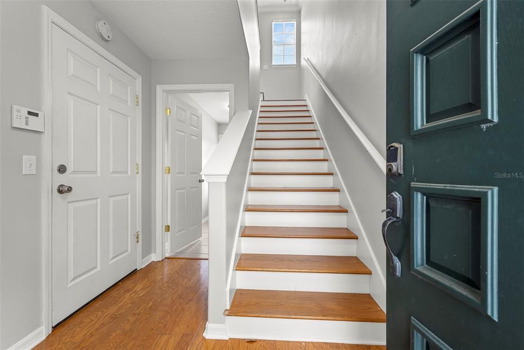 For Rent: $2,550 (2 beds, 2 baths, 1462 Square Feet)