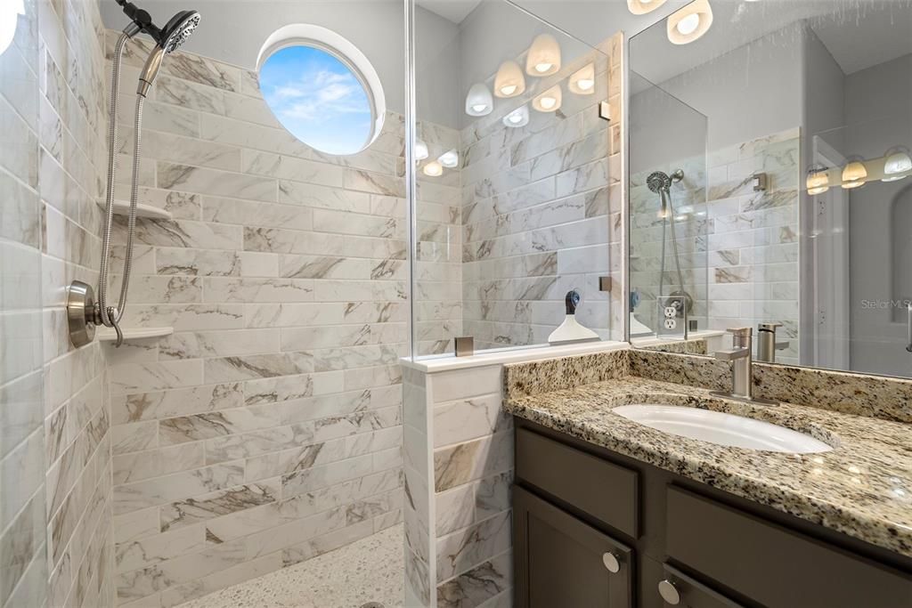 For Rent: $2,550 (2 beds, 2 baths, 1462 Square Feet)