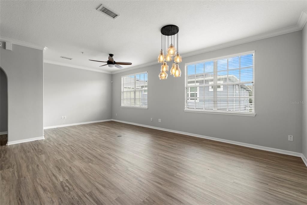 For Rent: $2,550 (2 beds, 2 baths, 1462 Square Feet)