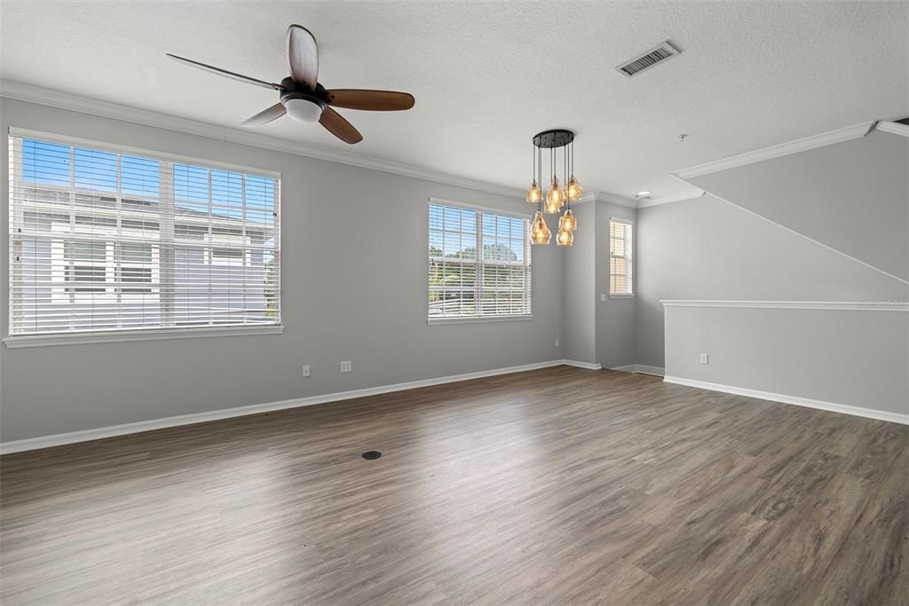 For Rent: $2,550 (2 beds, 2 baths, 1462 Square Feet)