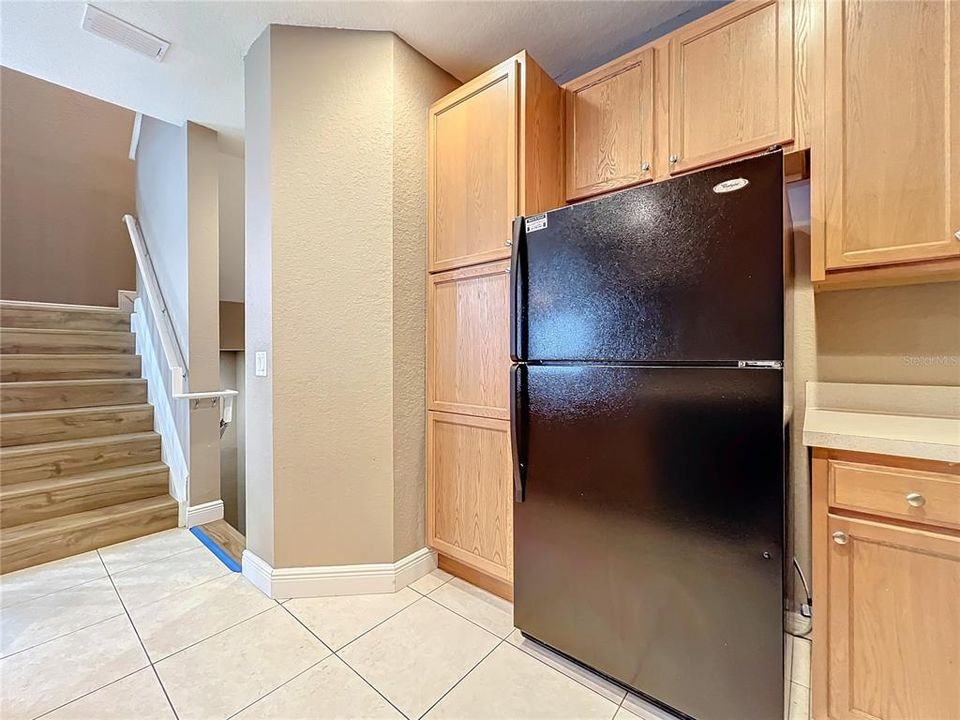 For Rent: $2,250 (3 beds, 2 baths, 1457 Square Feet)