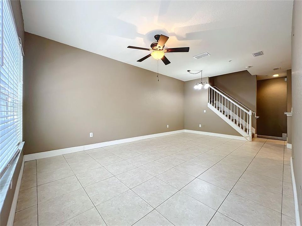 For Rent: $2,250 (3 beds, 2 baths, 1457 Square Feet)
