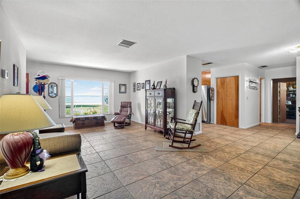 For Sale: $975,000 (4 beds, 3 baths, 3259 Square Feet)