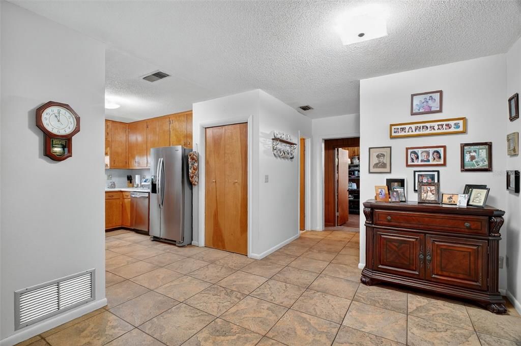For Sale: $975,000 (4 beds, 3 baths, 3259 Square Feet)