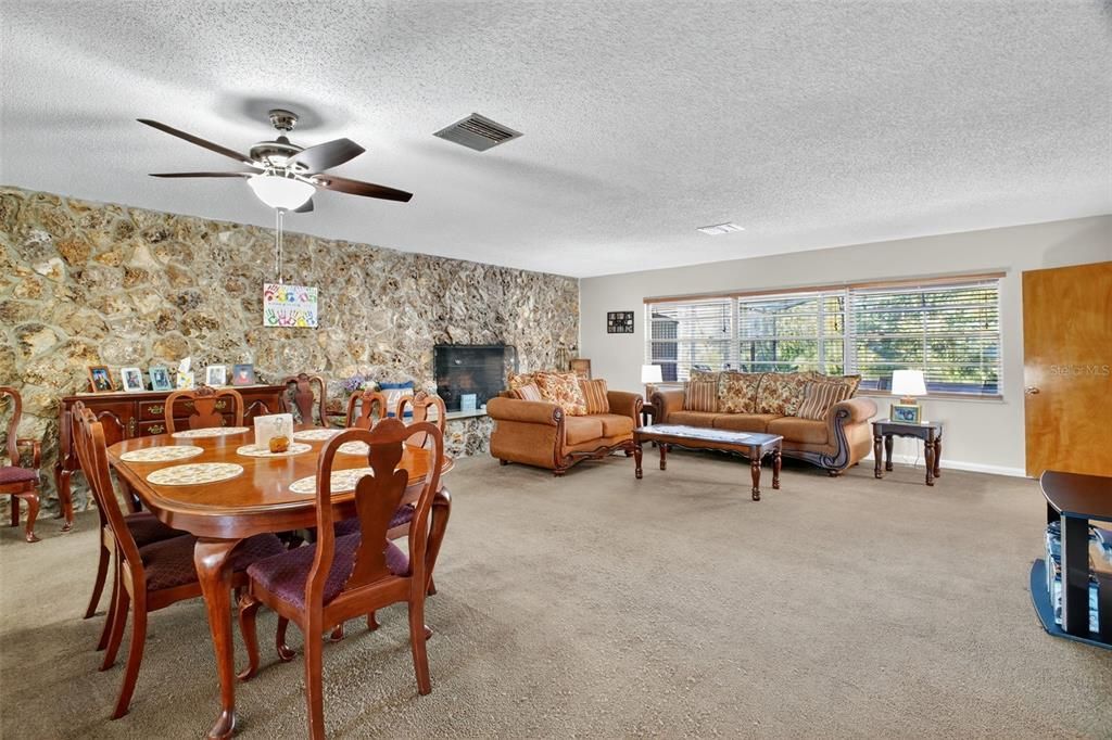 For Sale: $975,000 (4 beds, 3 baths, 3259 Square Feet)