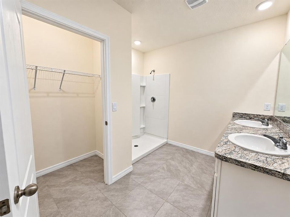 For Sale: $314,990 (3 beds, 2 baths, 1690 Square Feet)