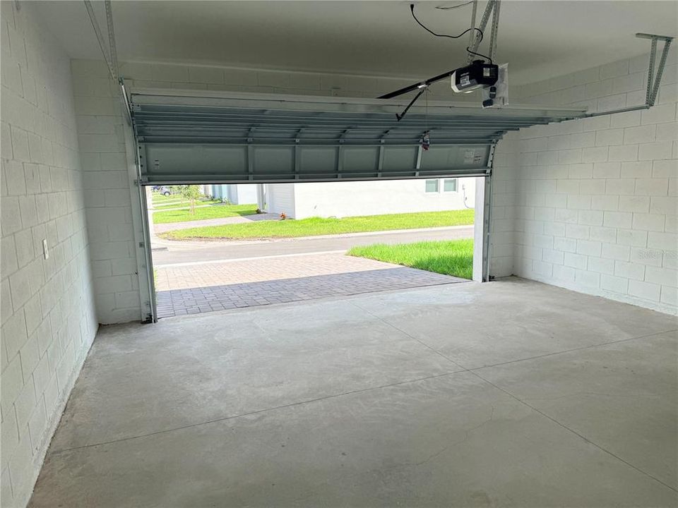 For Rent: $2,895 (4 beds, 3 baths, 2683 Square Feet)