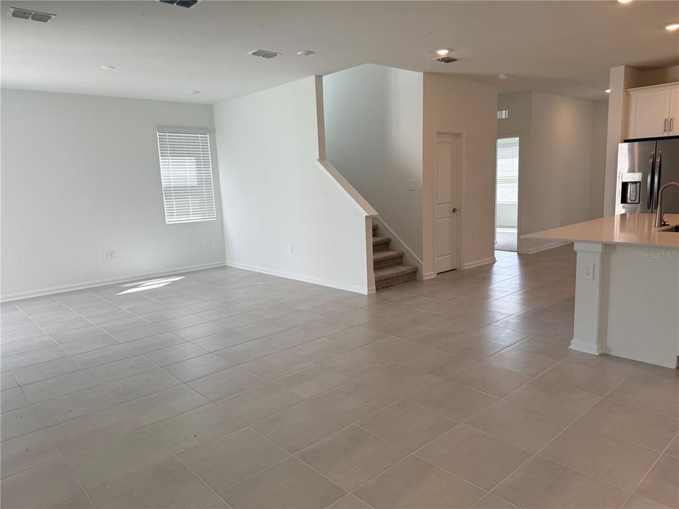 For Rent: $2,895 (4 beds, 3 baths, 2683 Square Feet)